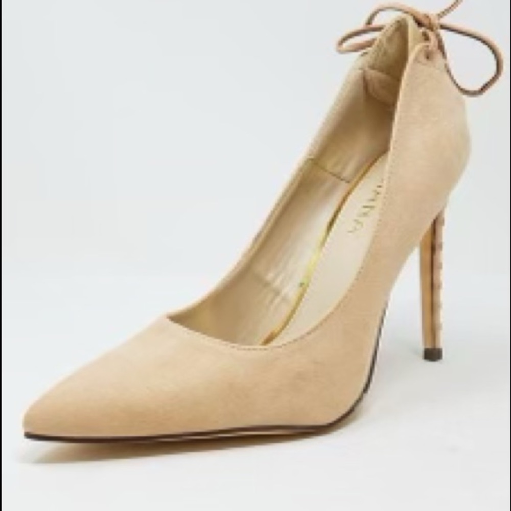 New in the Box Women heels size 8